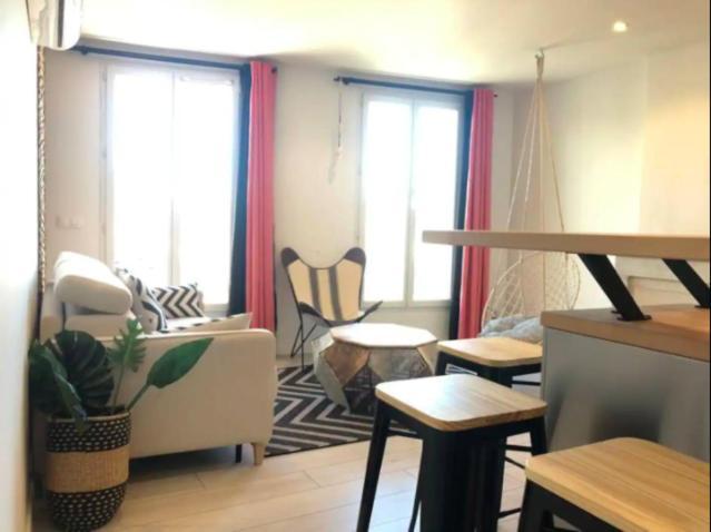 Apartment Lafrenchcasa Liberte